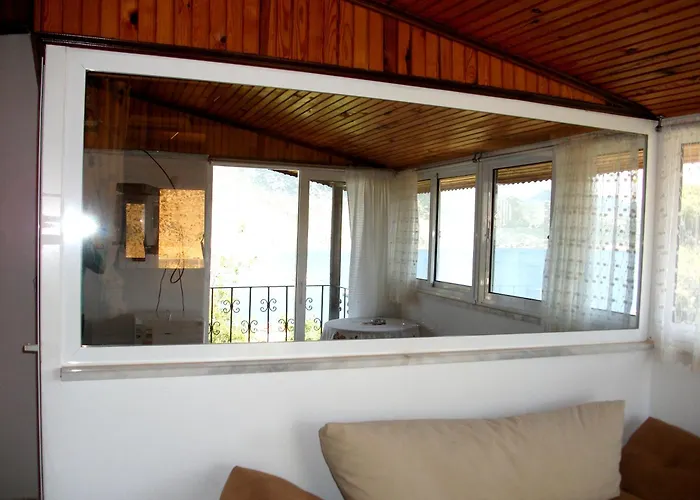 Lacivert Boutique Hotel