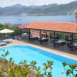 Lacivert Boutique Hotel Aparthotel 4*