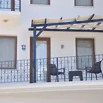 Lacivert Boutique Hotel Aparthotel 4*