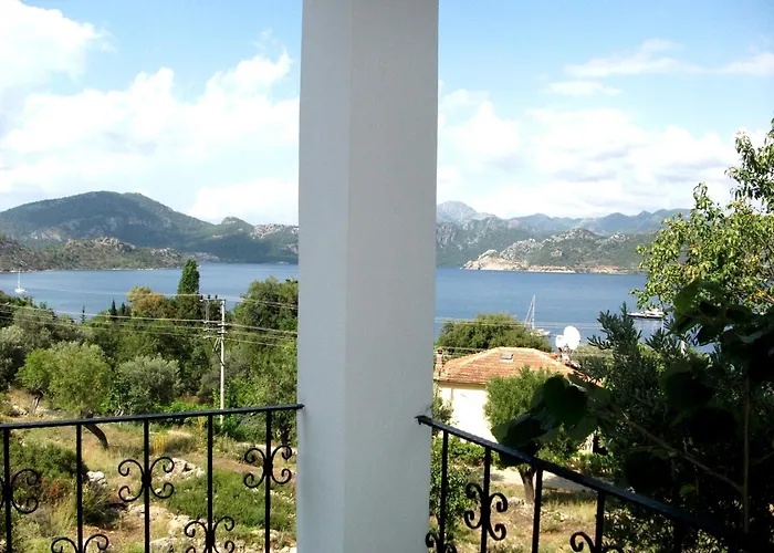 Aparthotel Lacivert Boutique Hotel 4*